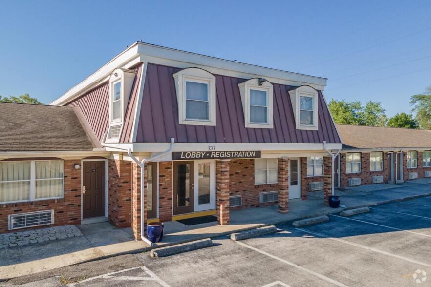 Country Club & Fostoria