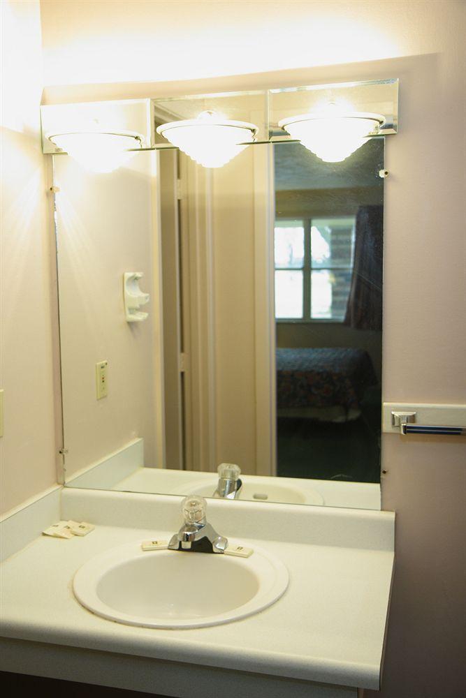Hotel Country Club & Fostoria